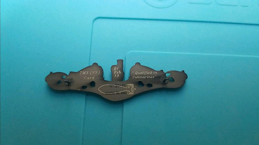 Custom Submarine Warfare Pin – Personalized Navy Dolphin Insignia Gift for Service Members & Veterans